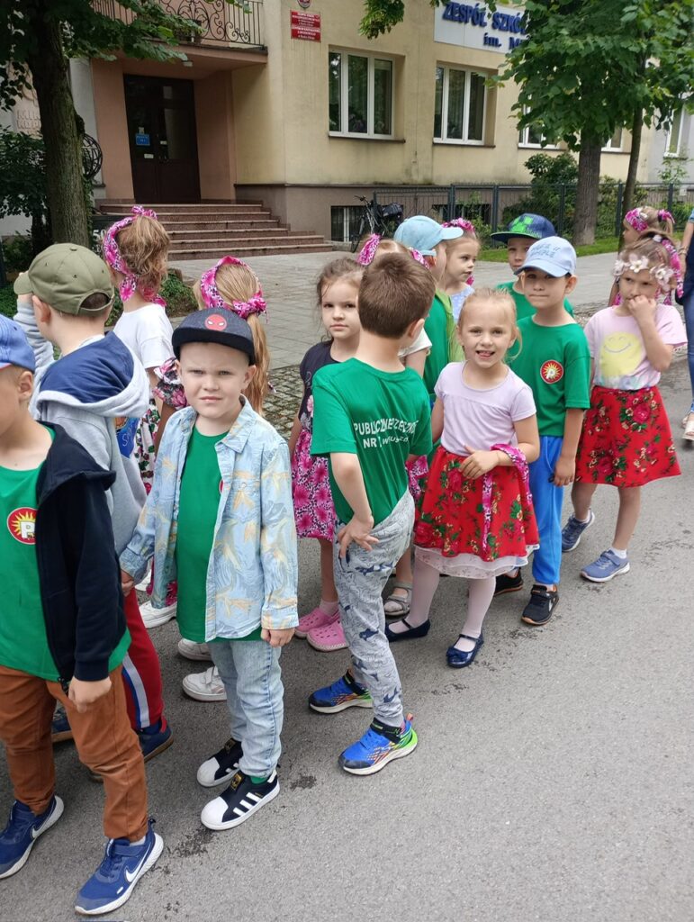 Festiwal Kwiatów grupa ''Tygryski''