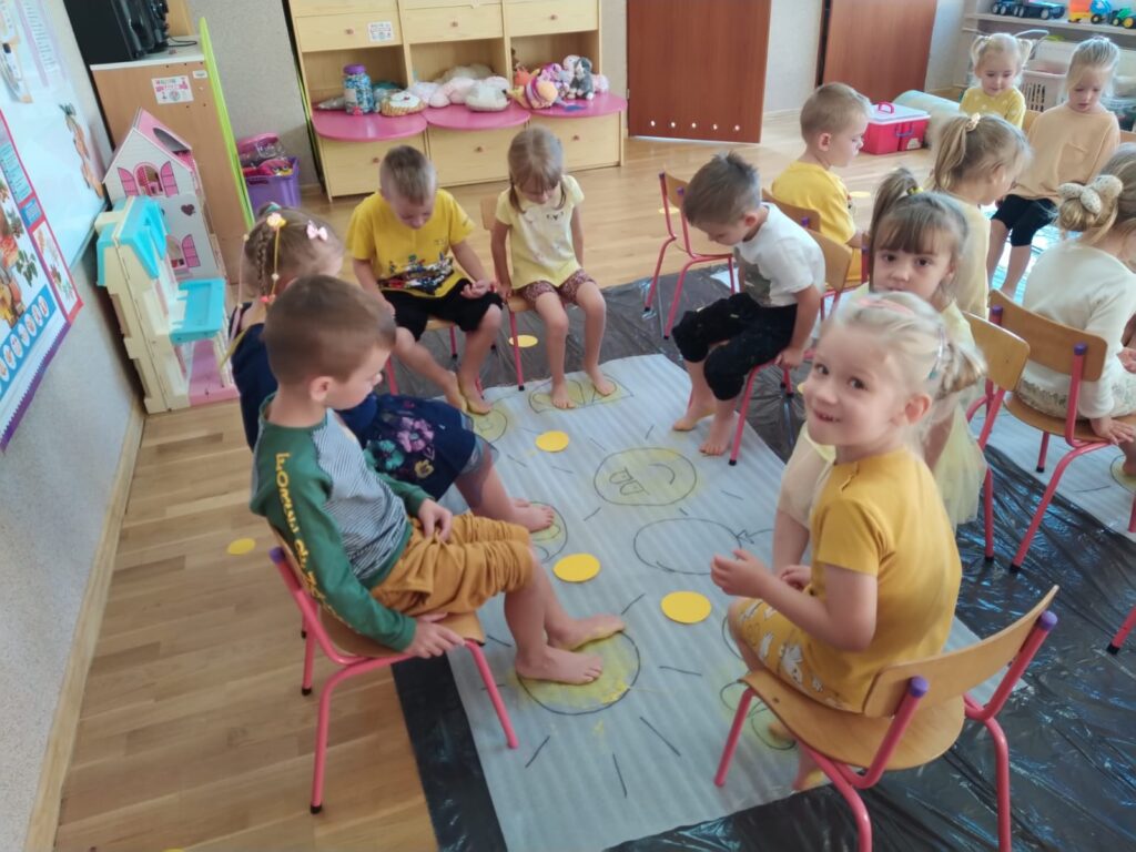 Ogólnopolski Projekt Edukacyjny ,,Sensoryczna Tęcza'' - kolor żółty