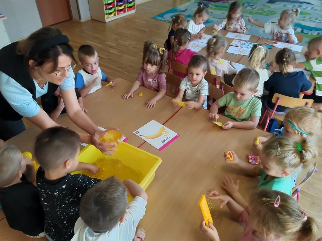 Ogólnopolski Projekt Edukacyjny ,,Sensoryczna Tęcza'' - kolor żółty