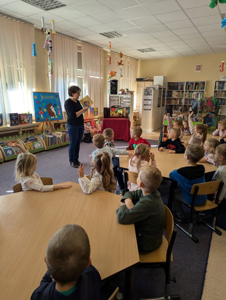 Smocze opowieści w bibliotece