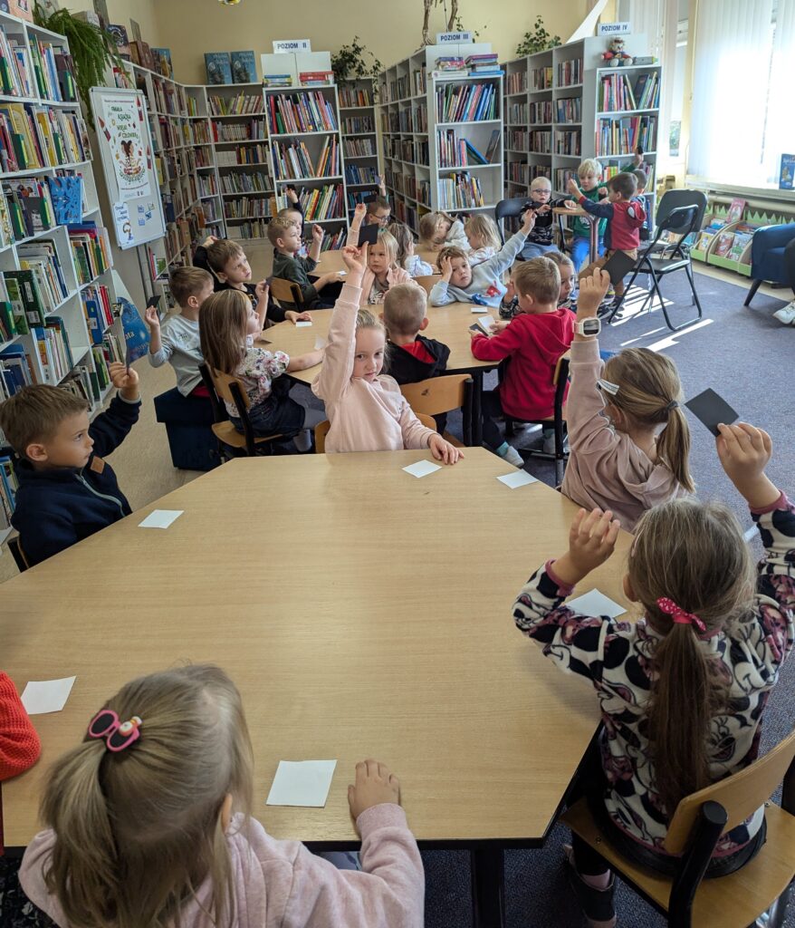 Smocze opowieści w bibliotece