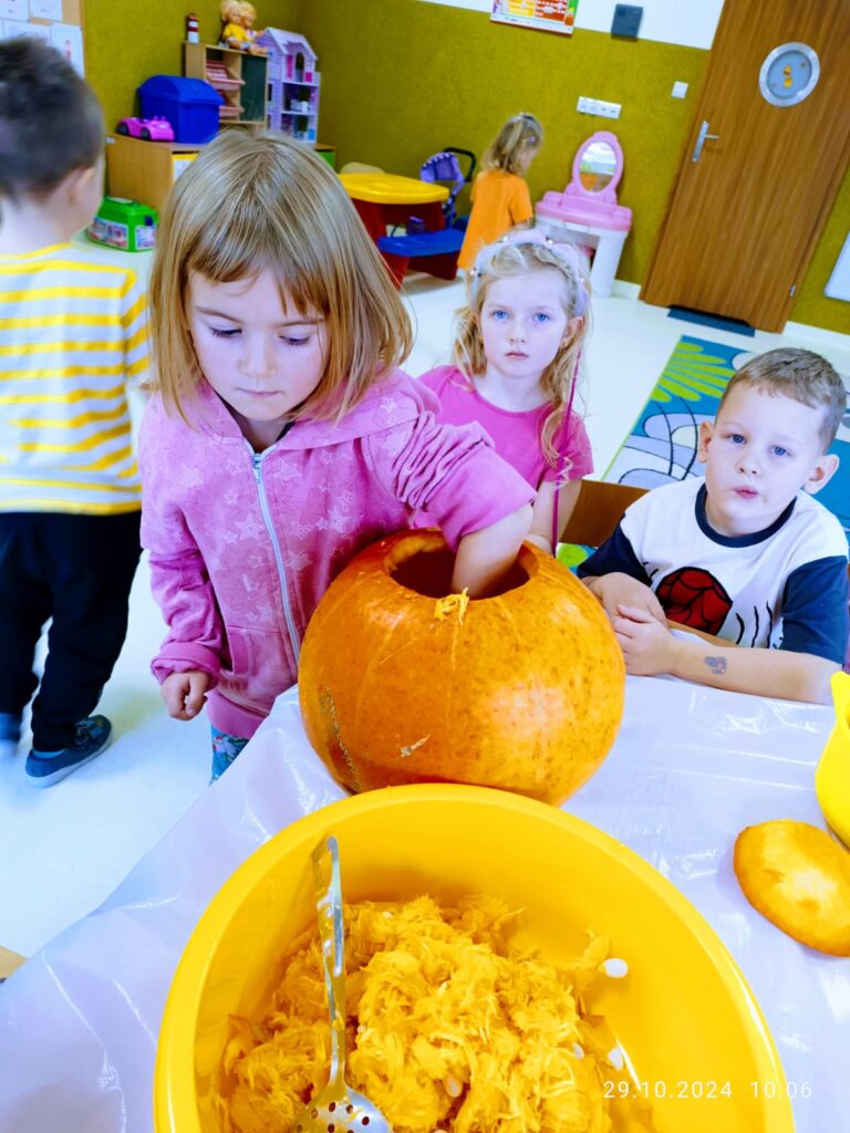 Dzień Dyni w grupie ''Żyrafki''