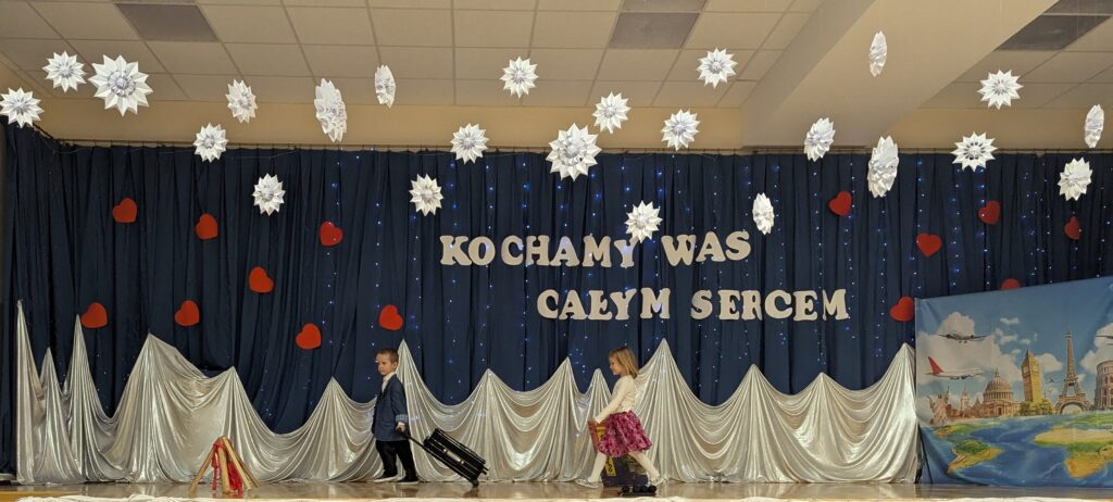 KOCHAMY WAS CAŁYM SERCEM