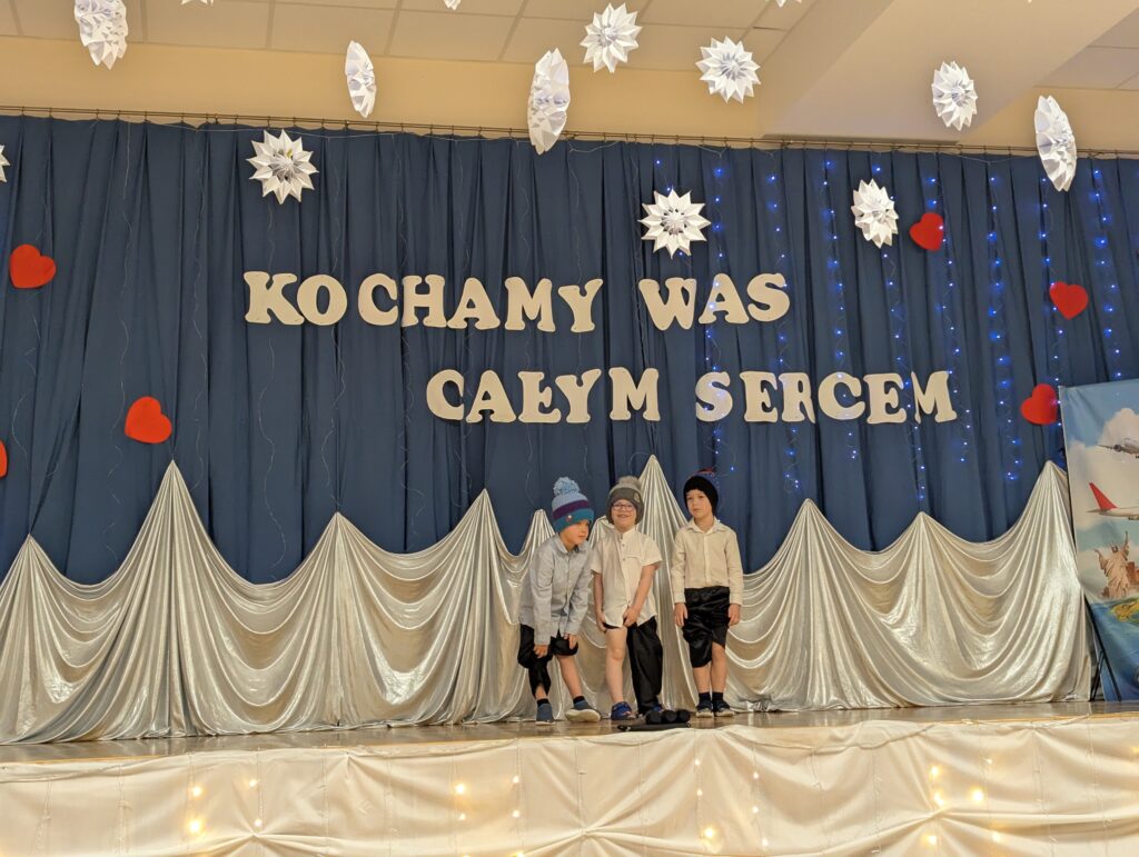 KOCHAMY WAS CAŁYM SERCEM